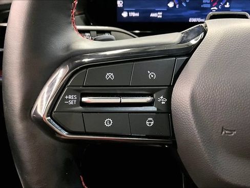 Used 2025 Chevrolet Traverse RS w/ LPO, Floor Liner Package AWD/4WD image 27