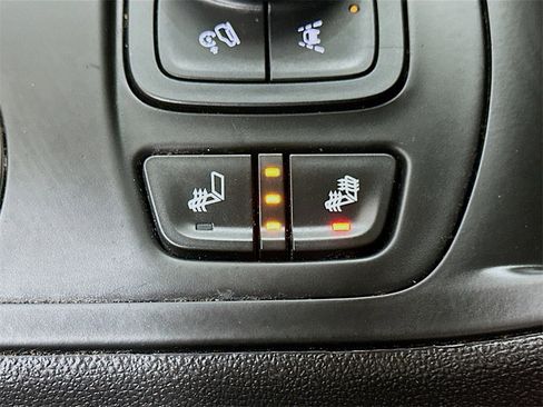 Used 2023 GMC Terrain SLE w/ Driver Convenience Package image 20