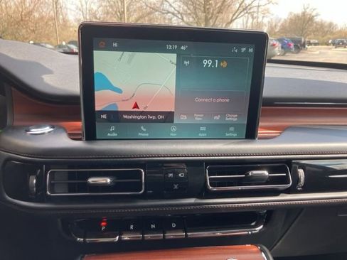 Used 2022 Lincoln Aviator Grand Touring AWD/4WD image 14