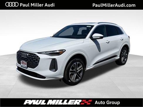 New 2026 Audi Q5 Premium AWD/4WD image 1