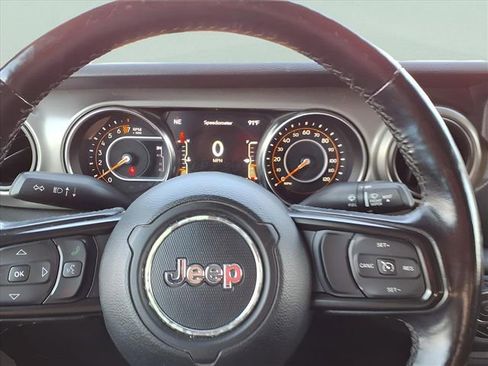 Used 2021 Jeep Gladiator Sport image 17