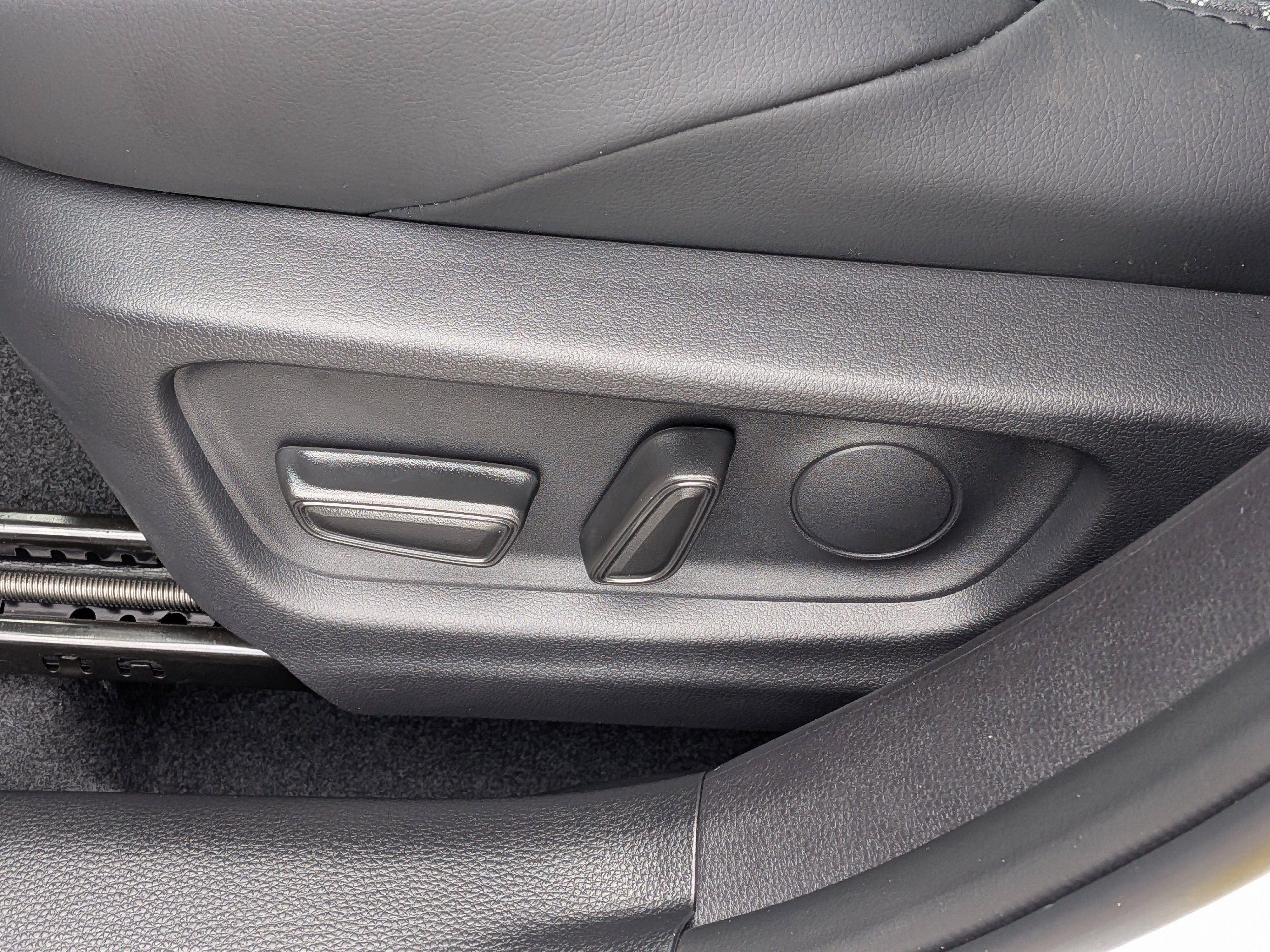Used 2026 Toyota Corolla XSE FWD image 21