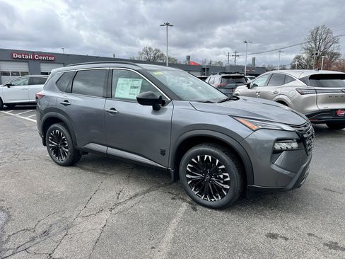 New 2026 Nissan Rogue SV AWD/4WD image 2