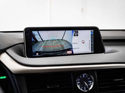 Used 2017 Lexus RX 450h AWD image 37