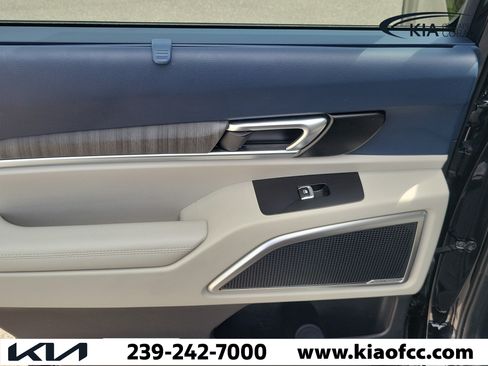 Certified 2025 Kia Telluride EX FWD image 14