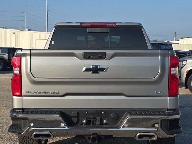 Used 2026 Chevrolet Silverado 1500 LTZ w/ LTZ Premium Package AWD/4WD image 4