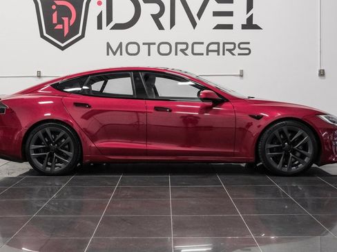 Used 2021 Tesla Model S Plaid image 11