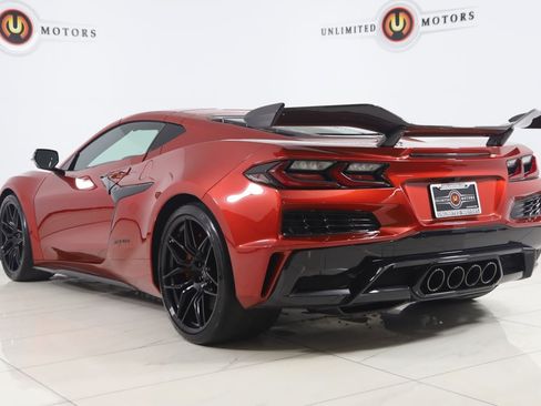 Used 2025 Chevrolet Corvette Z06 w/ Z07 Performance Package RWD image 4