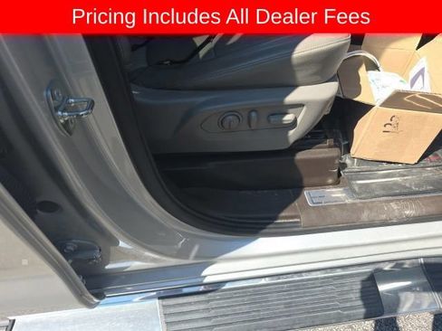 Used 2020 GMC Sierra 1500 SLT w/ SLT Premium Plus Package AWD/4WD image 18