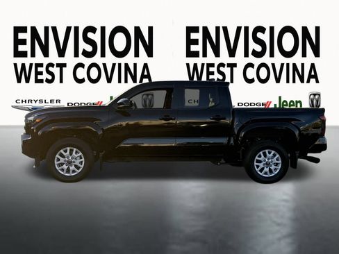 Used 2025 Toyota Tacoma SR5 image 6