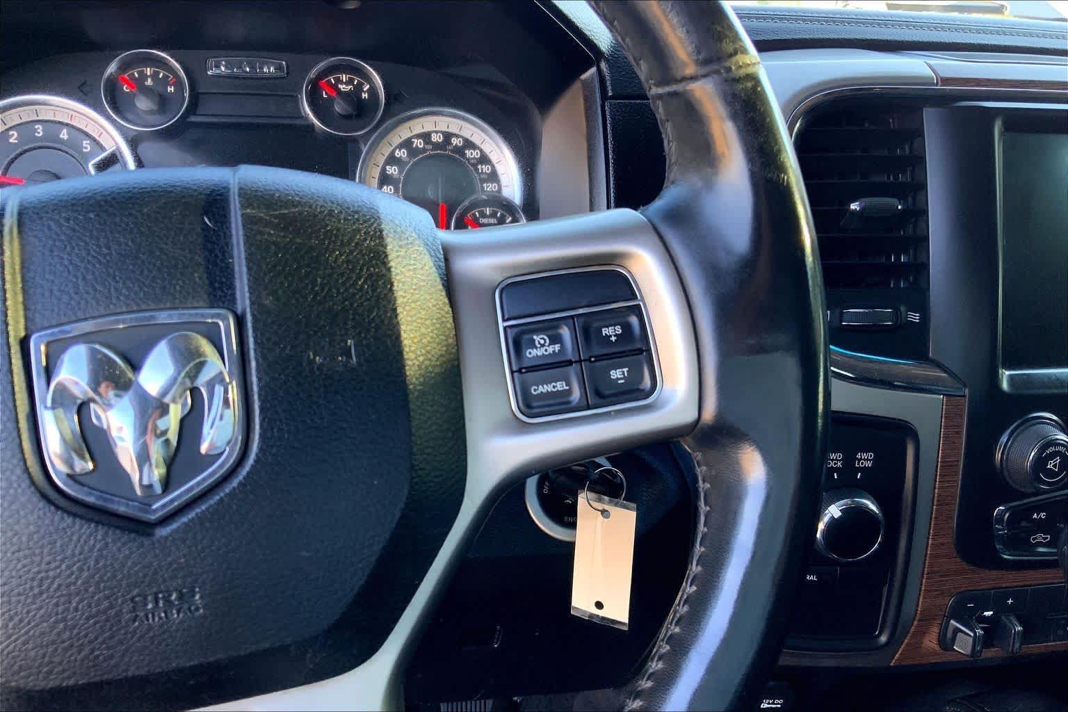 Used 2016 RAM 3500 Laramie AWD/4WD image 23
