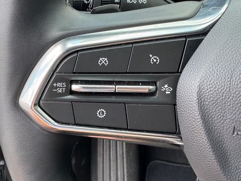 Used 2026 Chevrolet Equinox LT AWD/4WD image 21
