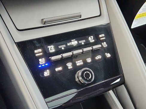 New 2026 Porsche Macan 4 Electric image 15