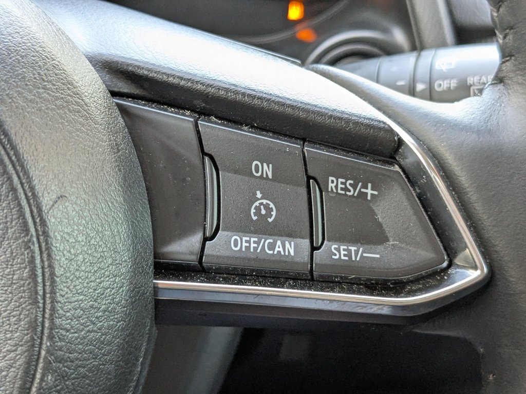 Used 2020 Toyota Yaris XLE FWD image 27