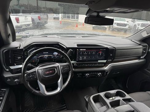 Used 2023 GMC Sierra 1500 Elevation image 3