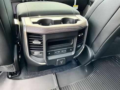 New 2026 RAM 1500 Laramie AWD/4WD image 30