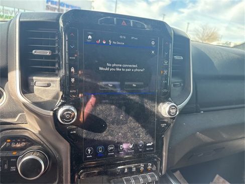 Used 2021 RAM 1500 Big Horn image 12