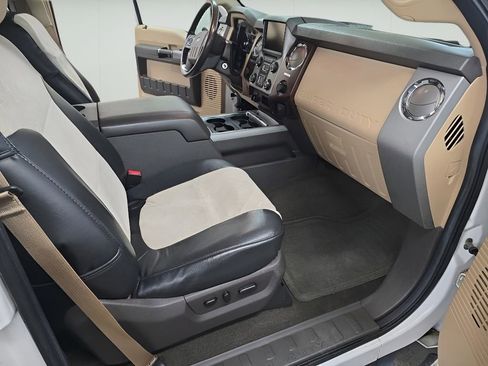 Used 2016 Ford F350 Lariat w/ Lariat Interior Package AWD/4WD image 28