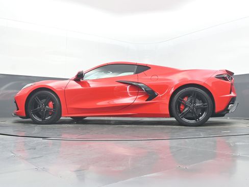 New 2026 Chevrolet Corvette Stingray Coupe w/ 1LT image 30