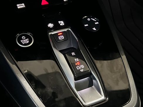 Used 2022 Audi Q4 e-tron Premium Plus image 25