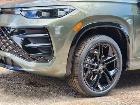 New 2026 Volkswagen Tiguan SE R-Line AWD/4WD image 7