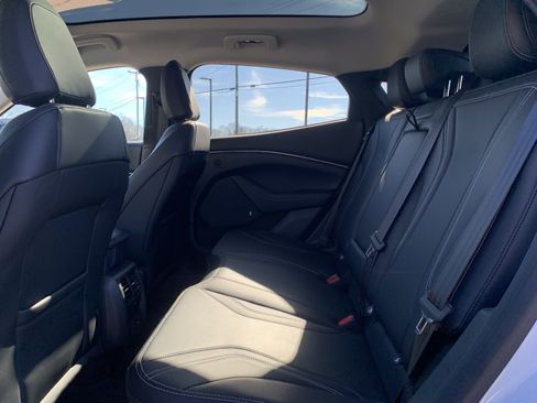 Used 2022 Ford Mustang Mach-E Premium image 32