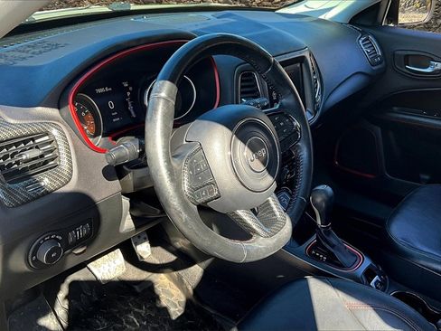 Used 2018 Jeep Compass Trailhawk image 12