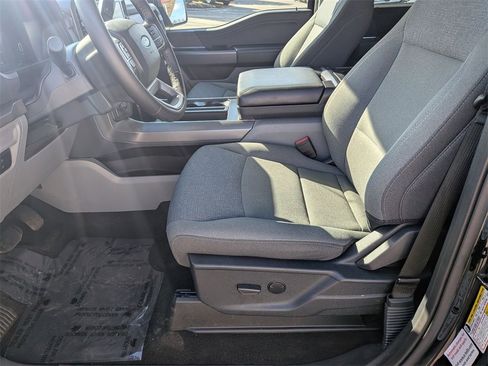 Used 2025 Ford F150 XLT w/ Equipment Group 301A Standard image 22