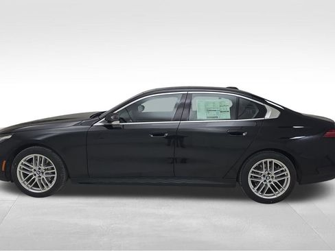 New 2025 BMW 530i xDrive AWD/4WD image 6