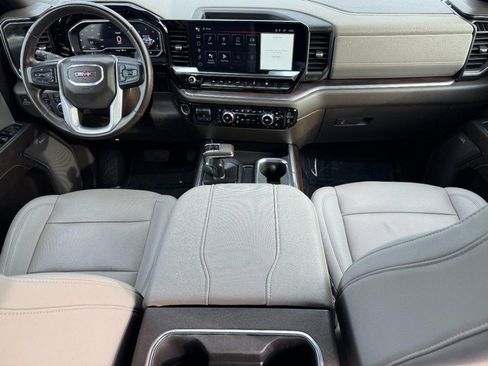 Used 2024 GMC Sierra 1500 SLT w/ SLT Premium Plus Package image 11