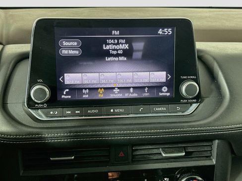 Used 2023 Nissan Rogue S AWD/4WD image 21