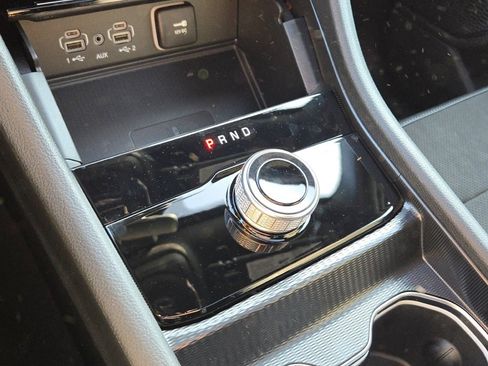 New 2025 Jeep Grand Cherokee Altitude image 28