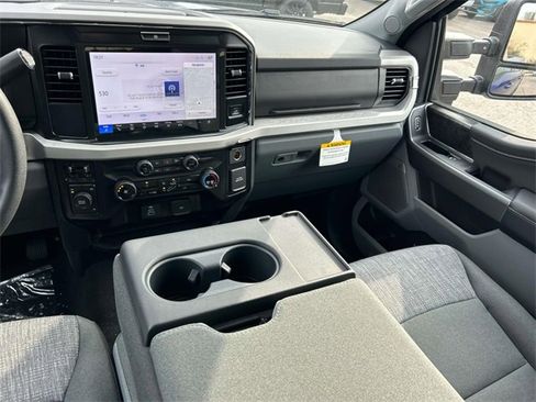 New 2026 Ford F250 XLT w/ XLT Premium Package image 17