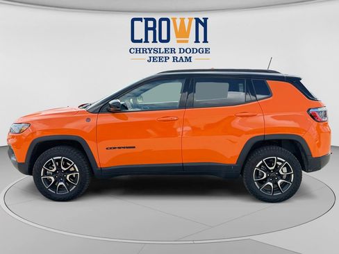 Used 2026 Jeep Compass Trailhawk AWD/4WD image 6