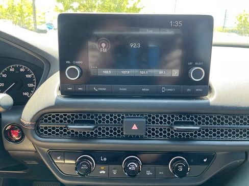 Used 2024 Honda HR-V Sport image 8