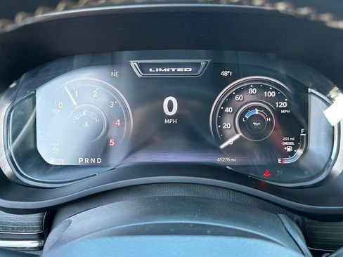 Used 2023 RAM 3500 Limited image 34