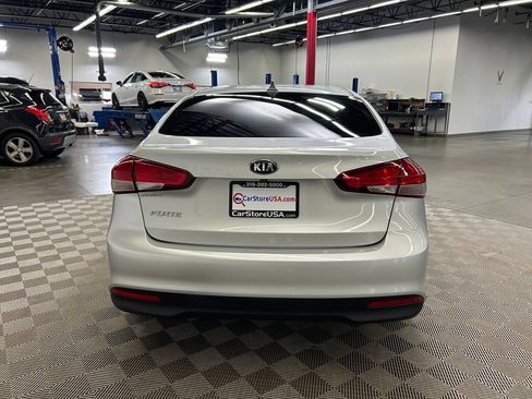 Used 2017 Kia Forte LX w/ LX Popular Package FWD image 10