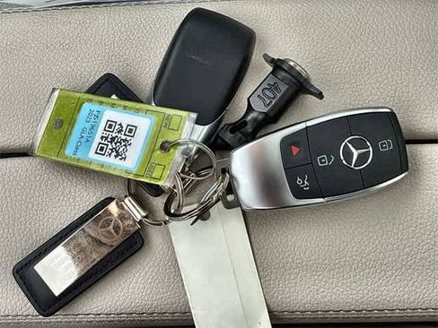 Used 2023 Mercedes-Benz GLA 250 4MATIC image 38