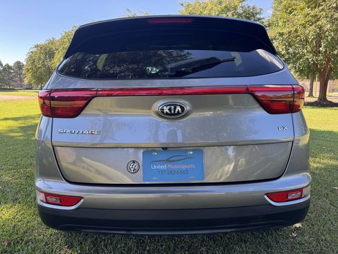 Used 2017 Kia Sportage EX image 10