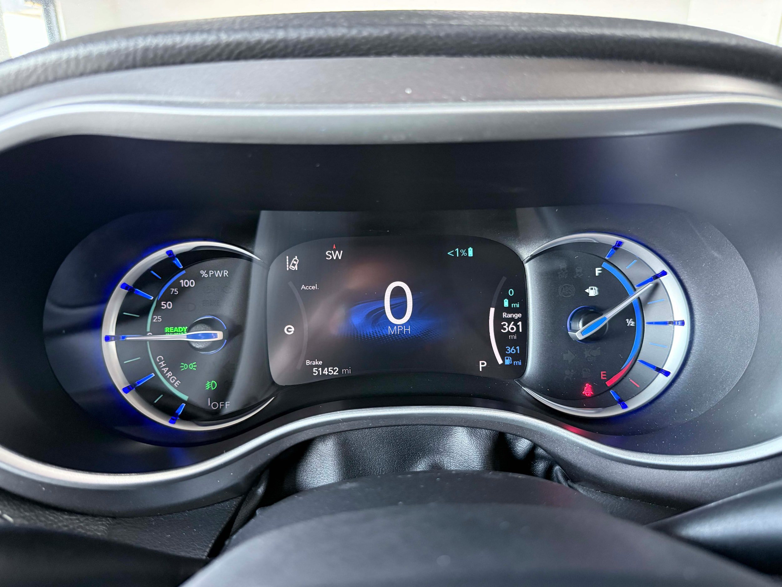Used 2024 Chrysler Pacifica Limited FWD image 20