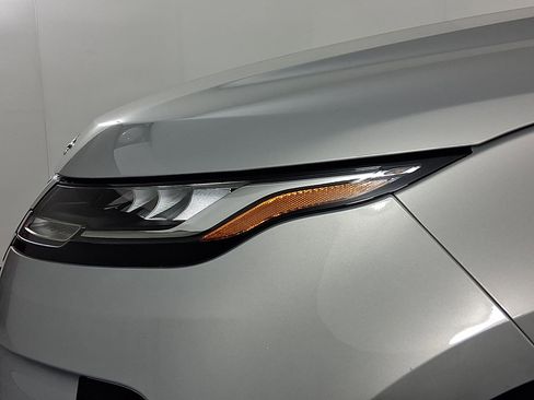 Used 2020 Land Rover Range Rover Evoque S image 11