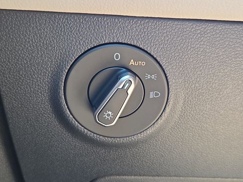 New 2026 Volkswagen Taos S FWD image 8