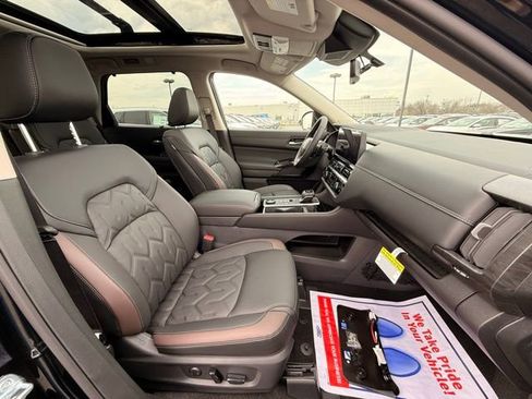 New 2026 Nissan Pathfinder Platinum image 20