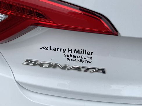 Used 2017 Hyundai Sonata Limited 2.0T FWD image 26