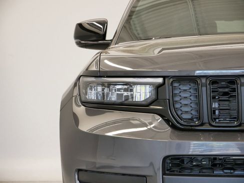 New 2025 Jeep Grand Cherokee L Altitude image 51