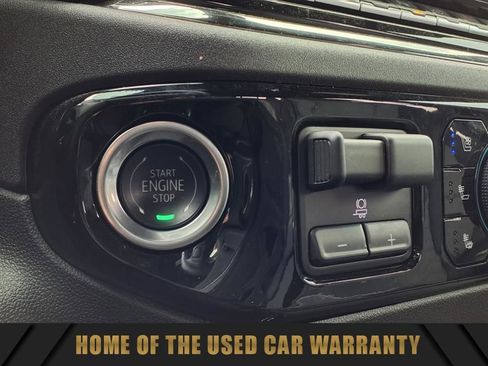 Used 2025 Chevrolet Silverado 2500 ZR2 image 30