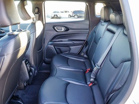 New 2026 Jeep Compass Latitude image 19