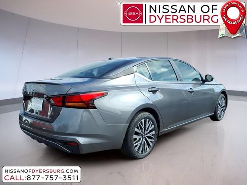New 2026 Nissan Altima 2.5 SV FWD image 3