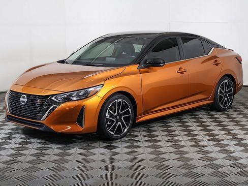 Used 2024 Nissan Sentra SR image 7