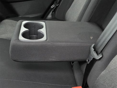 Used 2024 Nissan Rogue SV image 10